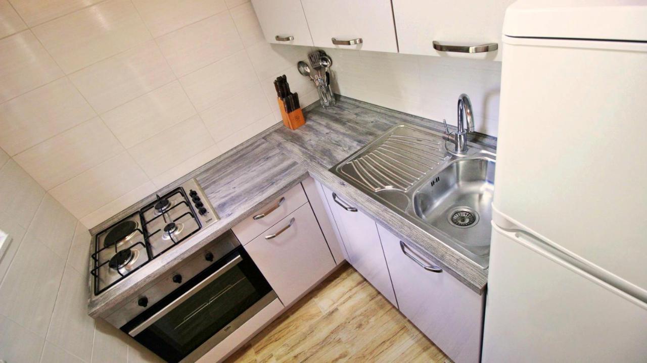 Holiday Home Jozo Omis Exterior photo