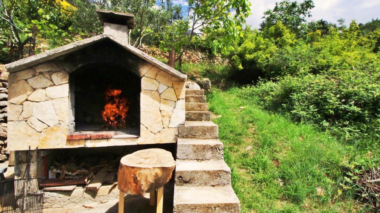 Holiday Home Jozo Omis Exterior photo