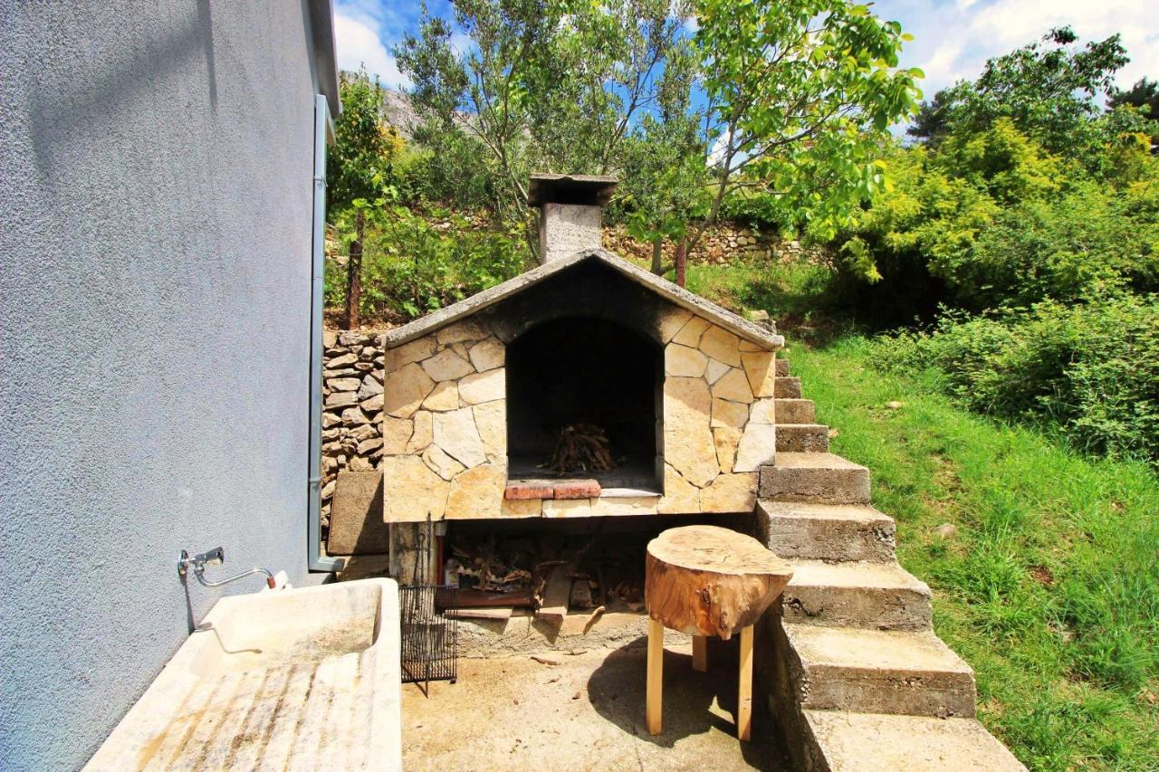 Holiday Home Jozo Omis Exterior photo