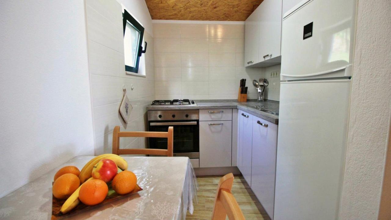 Holiday Home Jozo Omis Exterior photo